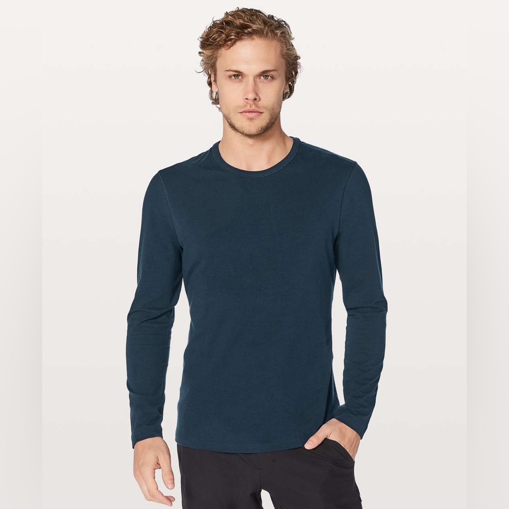 Lululemon‎ Men’s Large 5 Year Basic Crew Neck Navy Long Sleeve Casual Tee Shirt